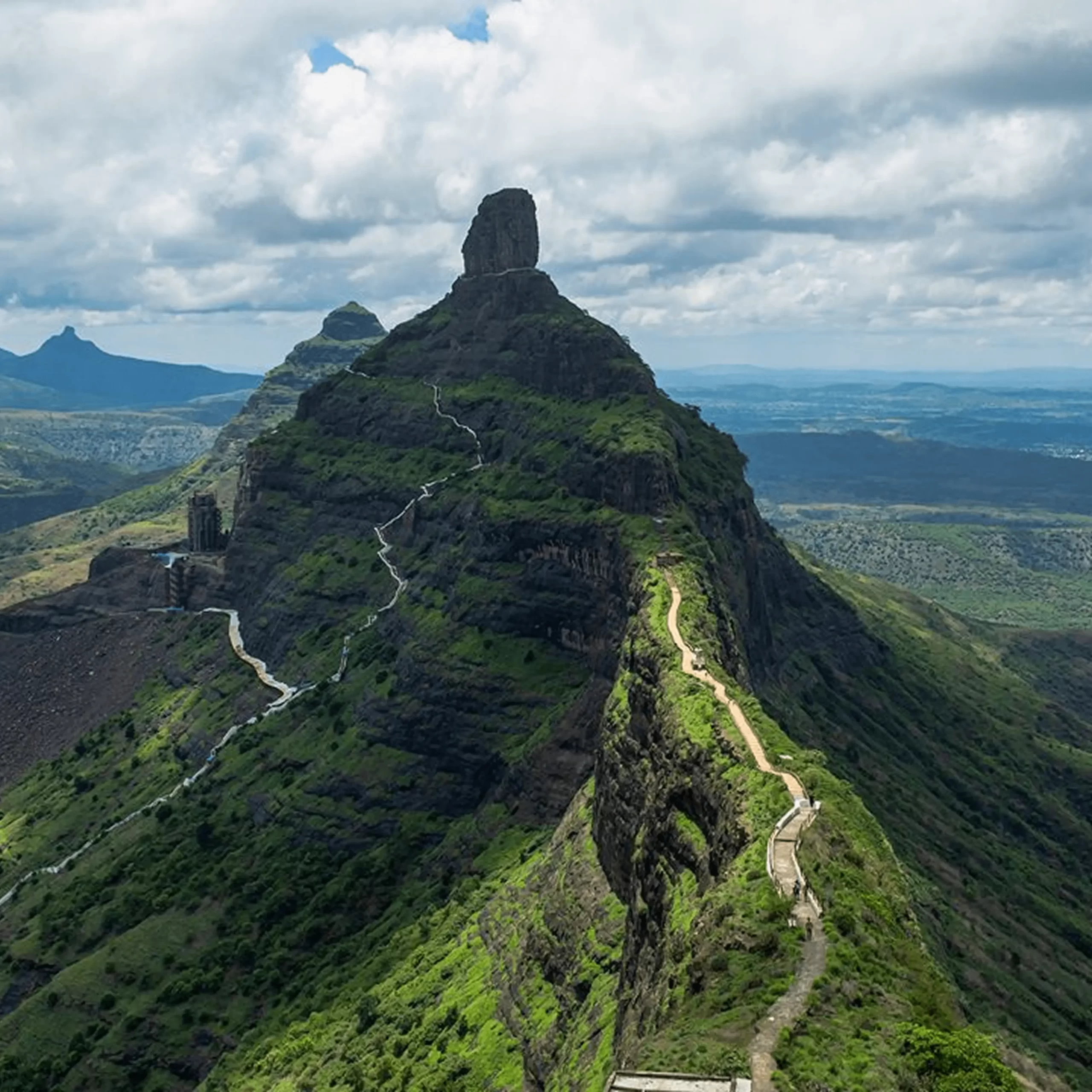 Mumbai Nashik Distance